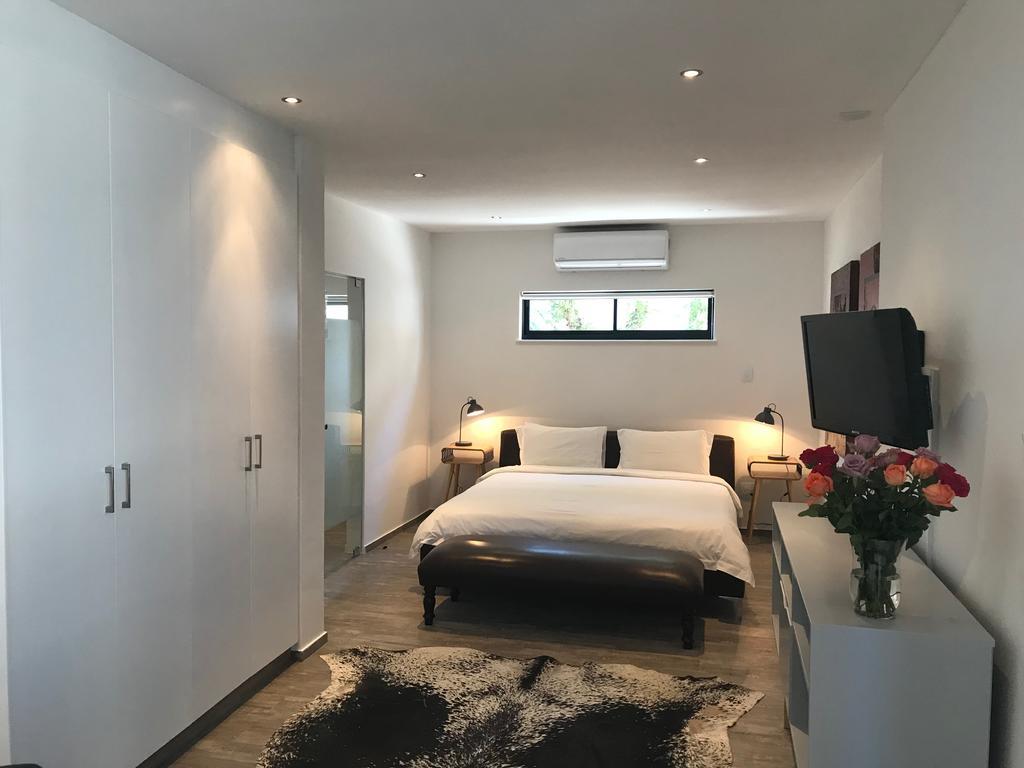 51 On Camps Bay Hotel Кейптаун Екстериор снимка
