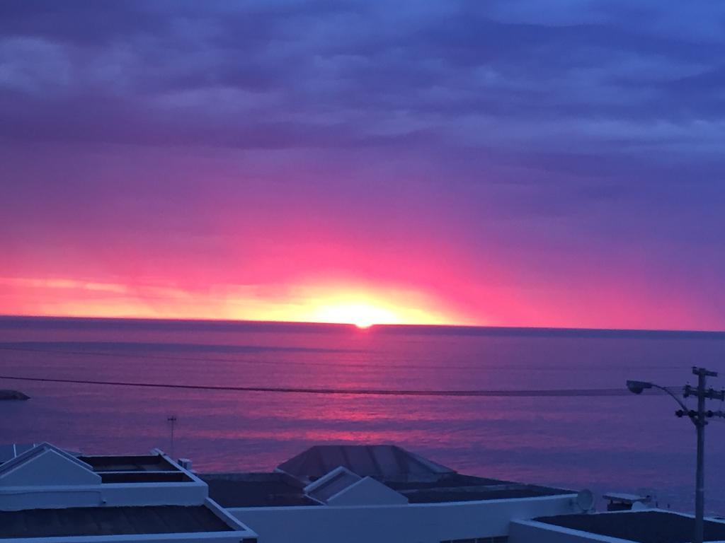 51 On Camps Bay Hotel Кейптаун Екстериор снимка