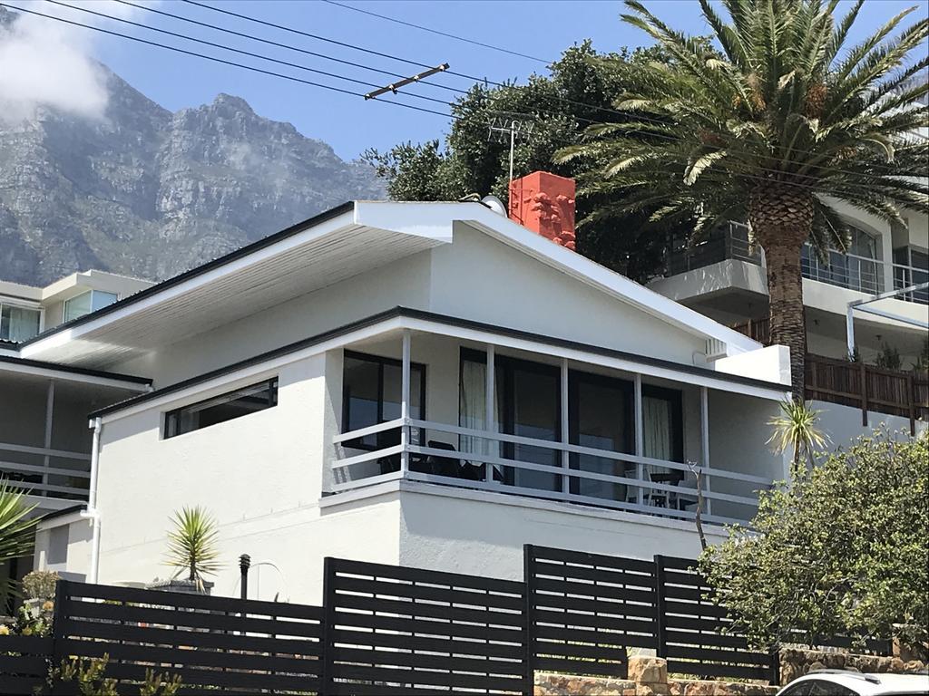 51 On Camps Bay Hotel Кейптаун Екстериор снимка